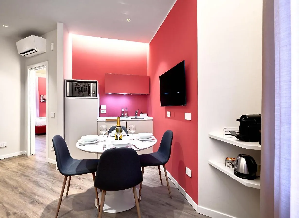 Donatello11 Milan Apartments Italia